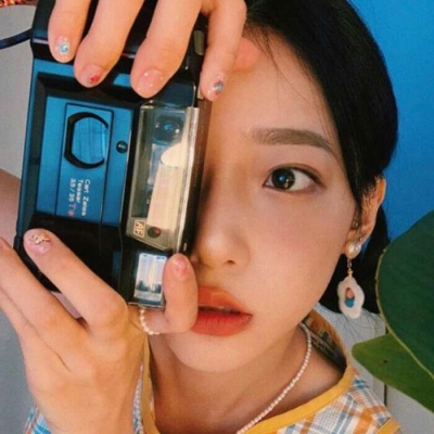 荣耀与泡泡玛特联名潮玩手机正式发布